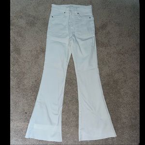 American eagle white super high rise flare super stretch jeans size 2